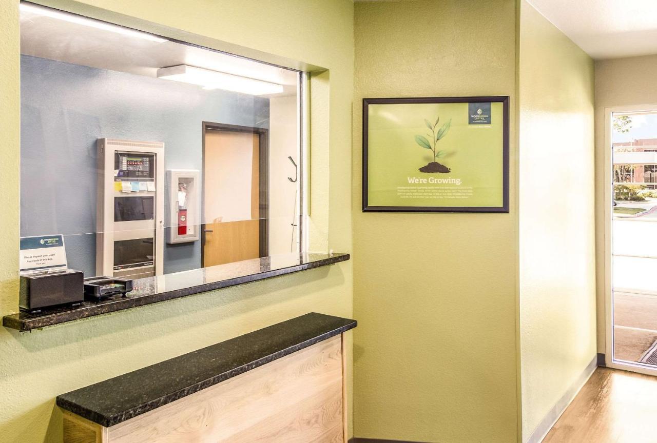 Woodspring Houston Hotel Baytown