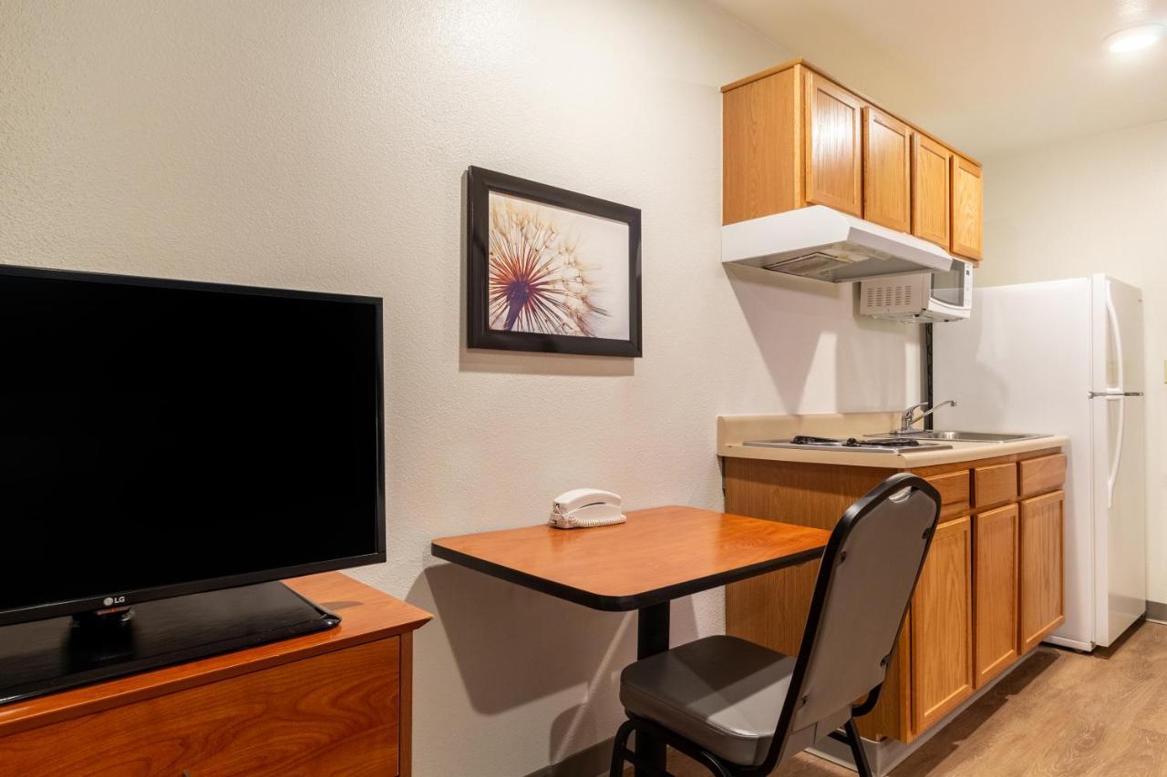 Woodspring Houston Hotel Baytown