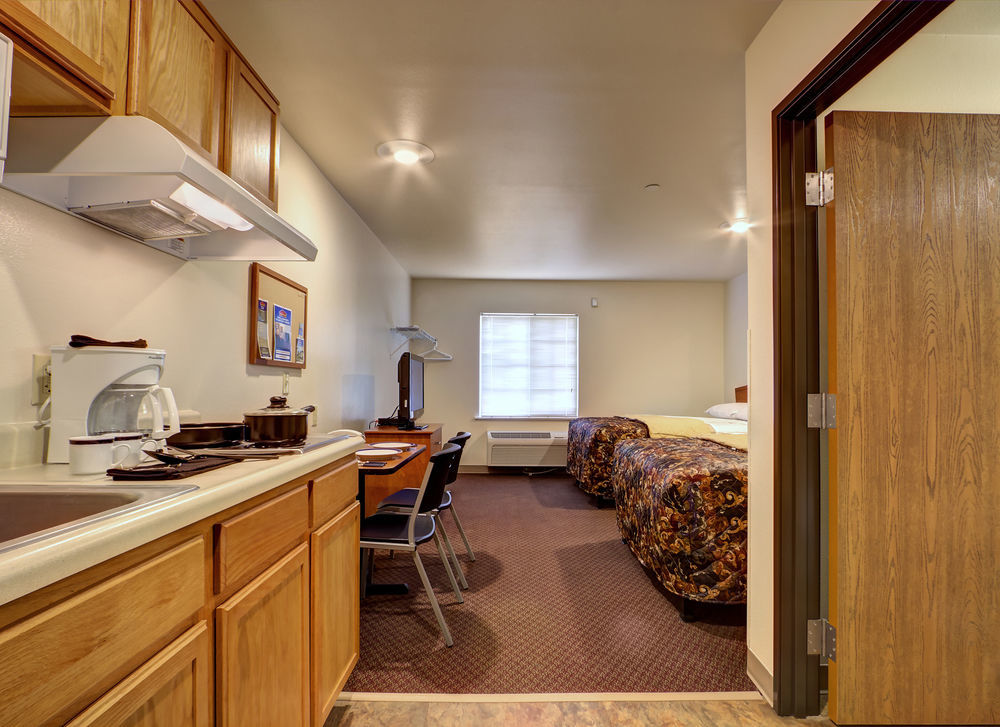 Woodspring Houston Hotel